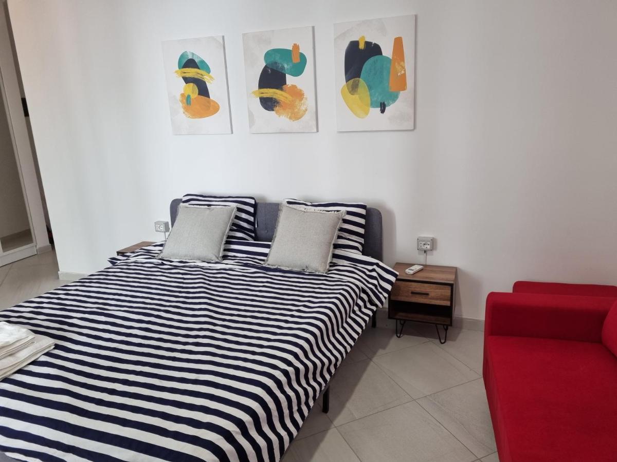 Appartement New Modern Studio In Central Tirana Extérieur photo
