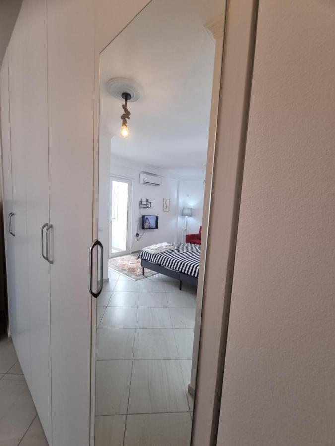 Appartement New Modern Studio In Central Tirana Extérieur photo